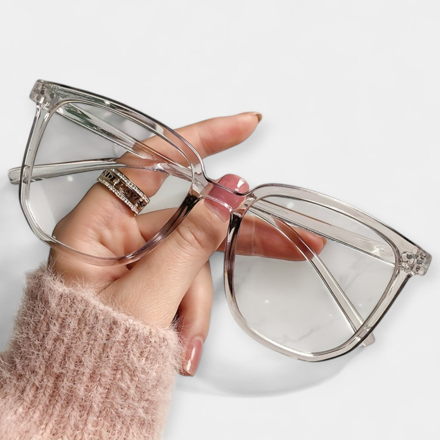 Négyzet alakú szemüveg kék fényvédővel