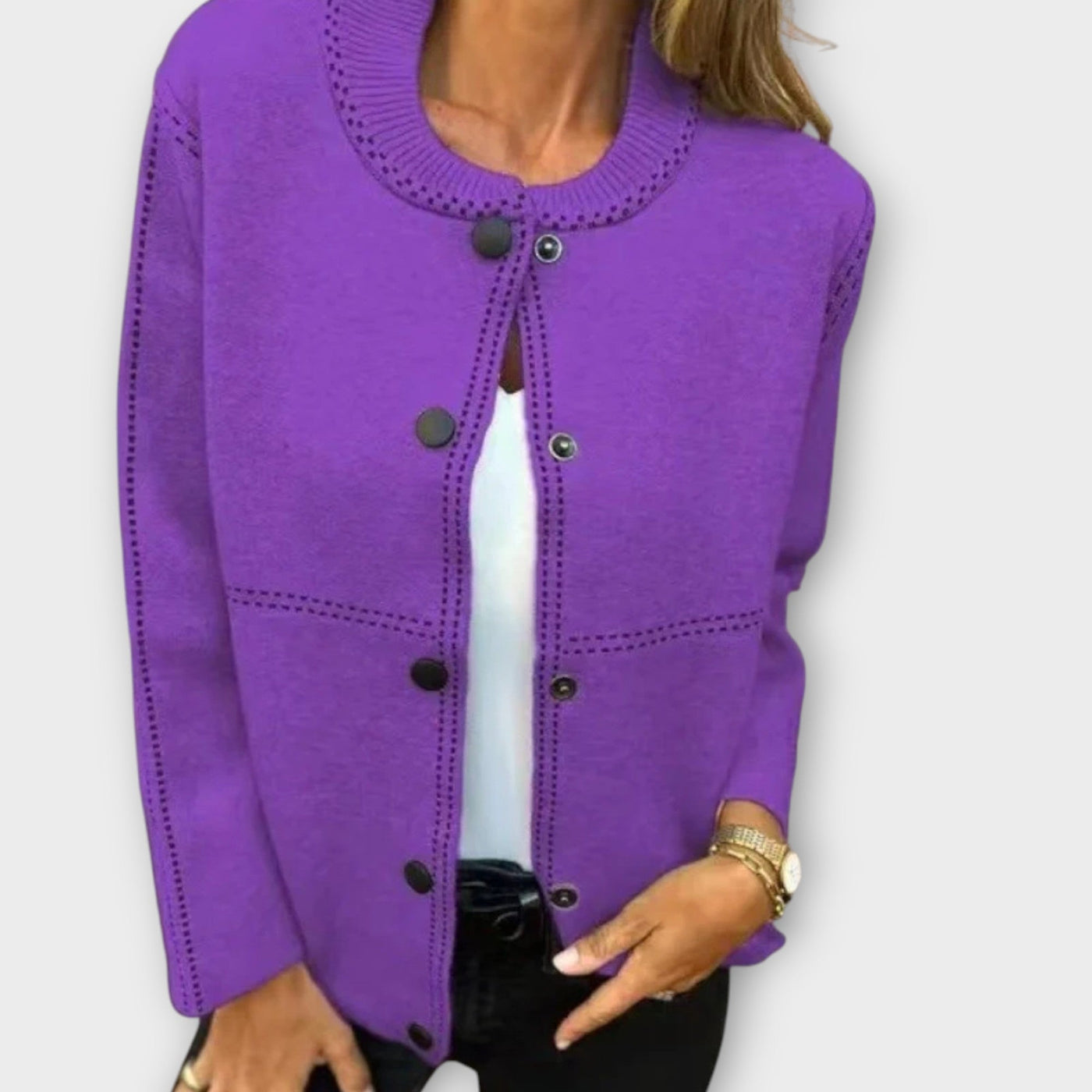 Klasszikus Gombos Elöl Nyitott Kardigán Könnyed Bájjal