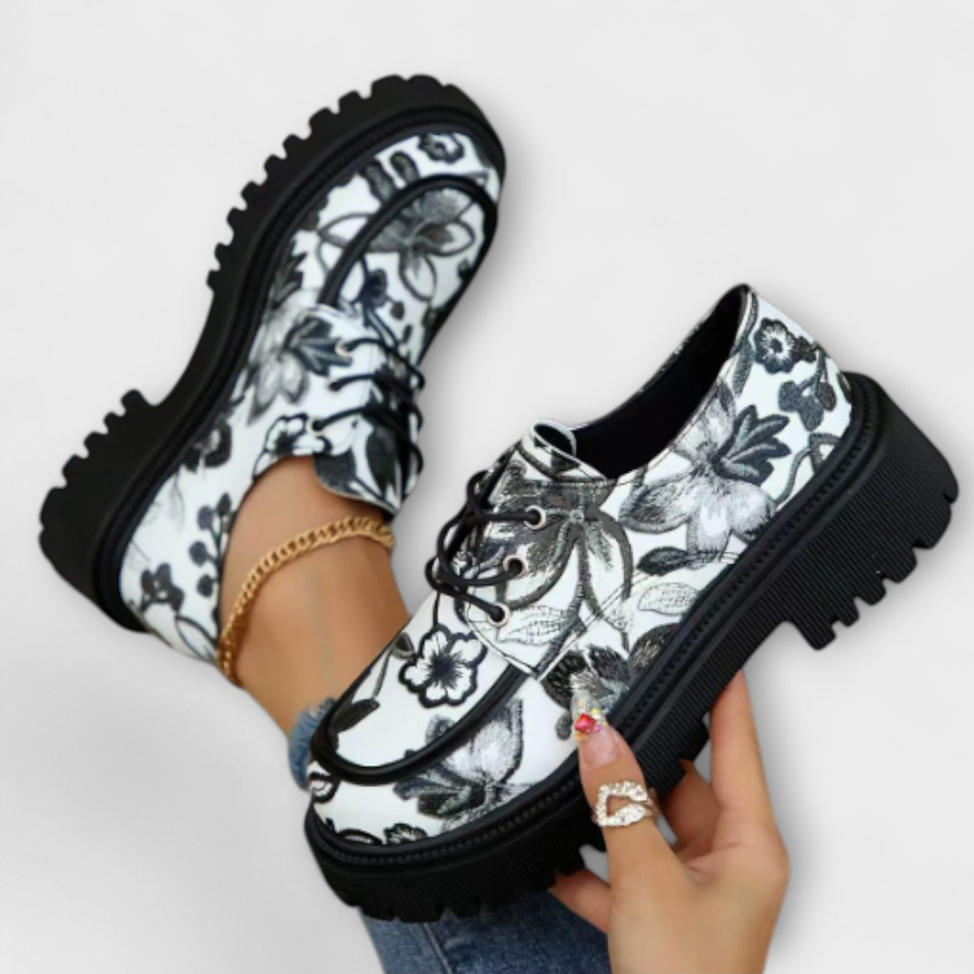 Sandra - Elegáns Retro Mokaszin