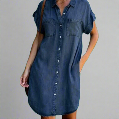 Rugalmas anyagból készült mini ruha