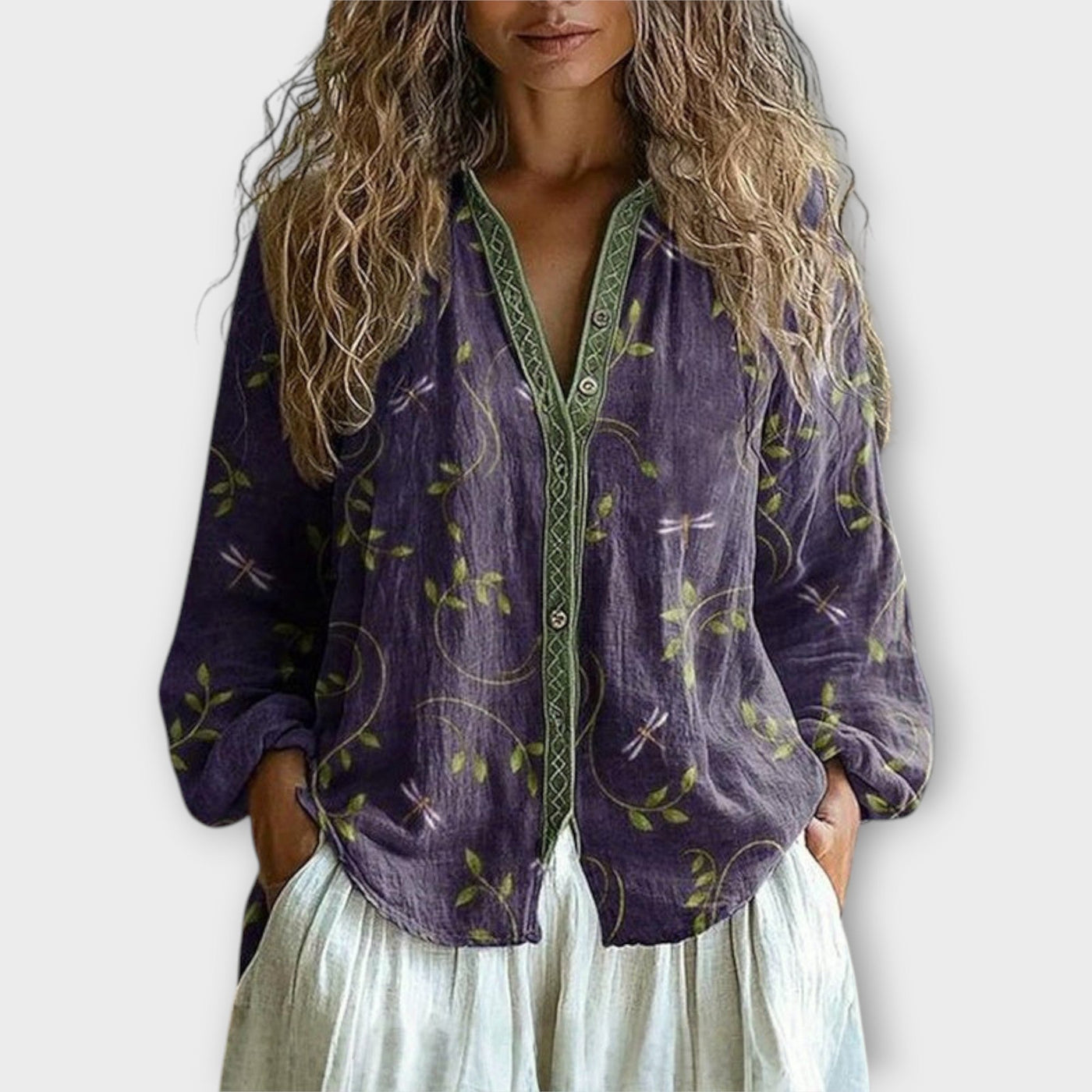 Laza Gombos Blúz Művészi Részletezéssel