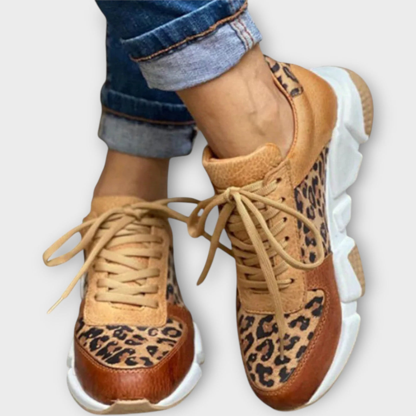 Chunky talpú sportcipők elegáns mintázattal