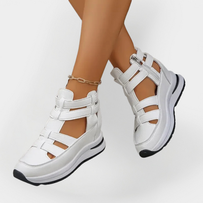 Elegáns, könnyű sarkú szandál oldalsó cipzárral