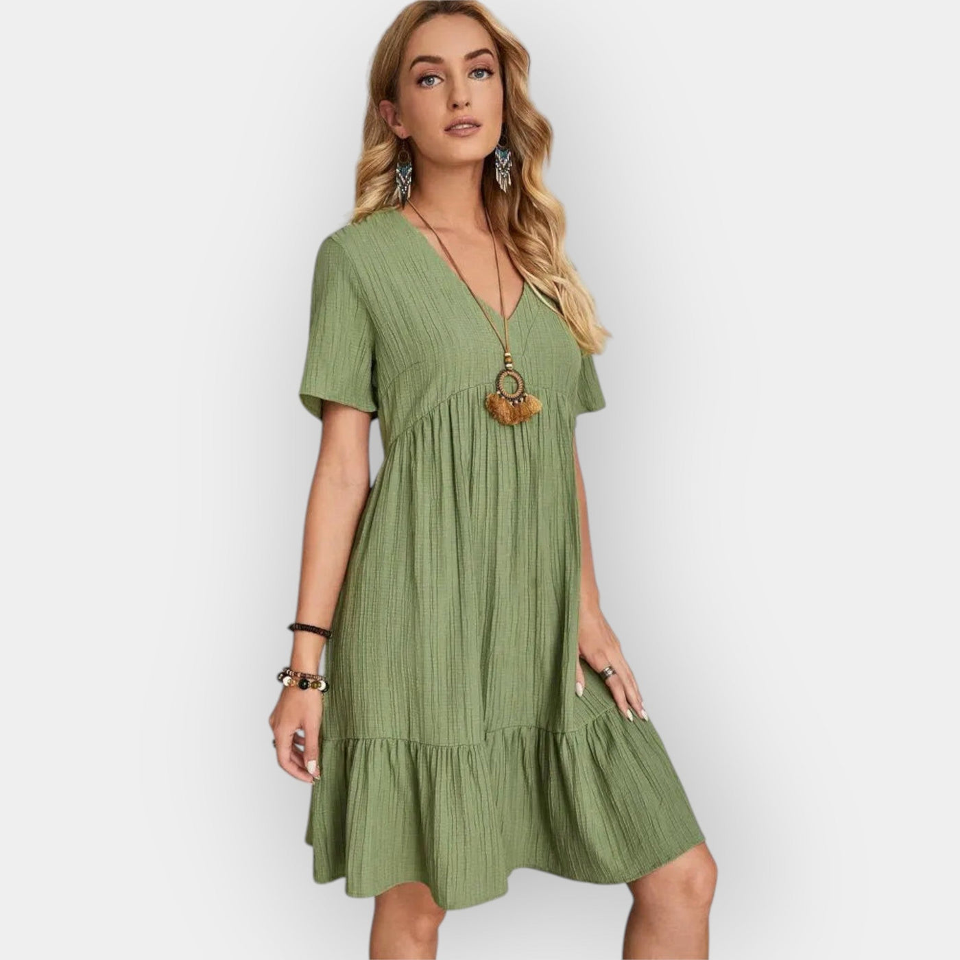 Midi Ruha V Kivágással