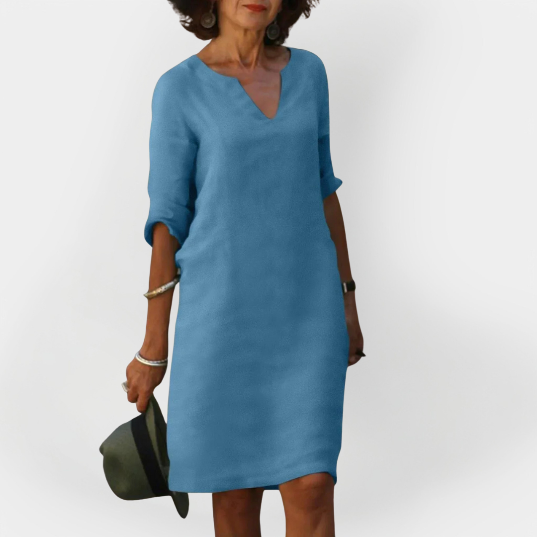 Napi Ruha V Nyakkivágással