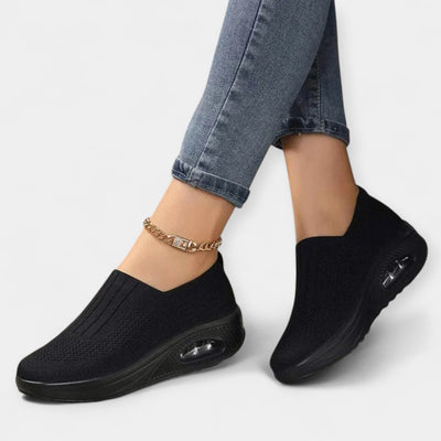 Kényelmes és Egyszerű Cipők