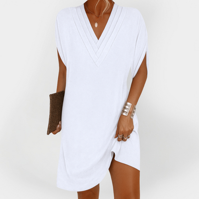 Elegáns Ruha Flattering Vonalakkal