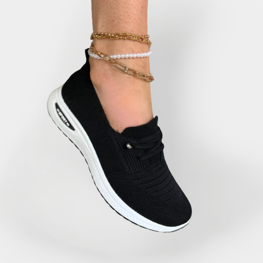 Sportcipők könnyű anyaggal és rugalmas talppal