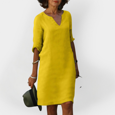 Napi Ruha V Nyakkivágással