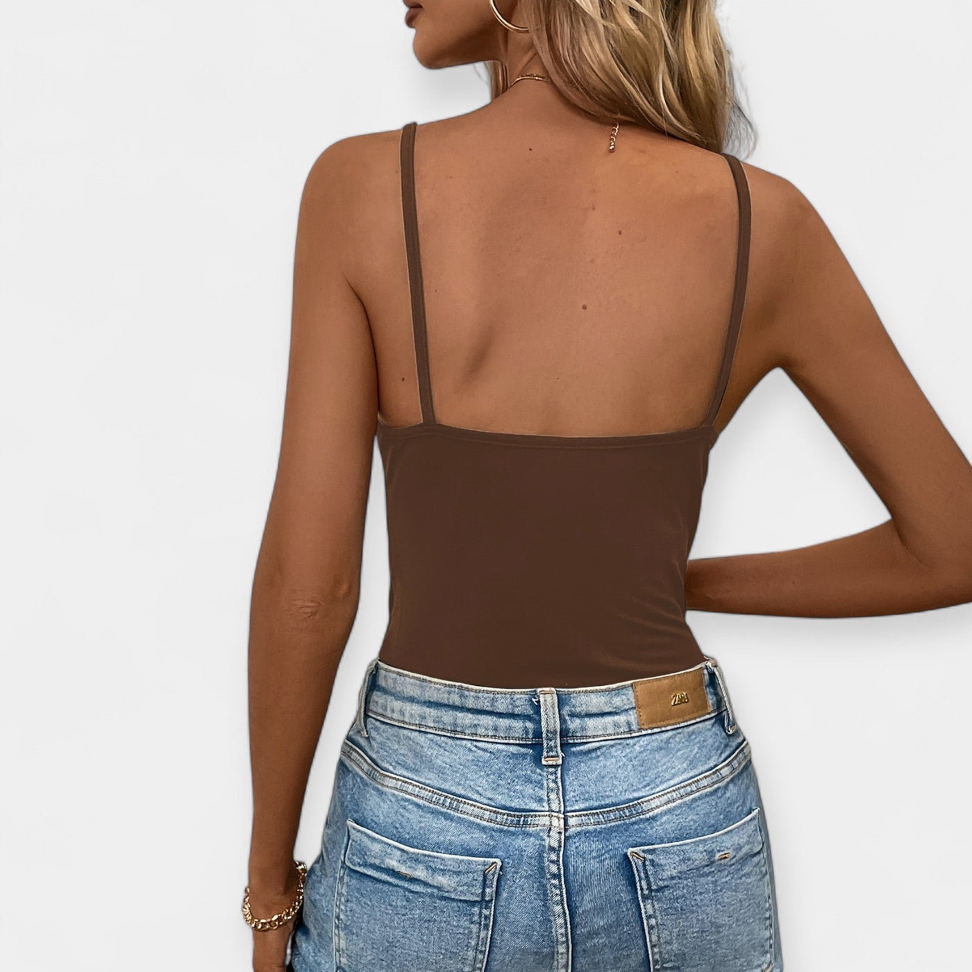 Vékony állítható pántos body