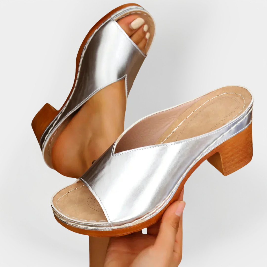 Ortopéd Szandál Vastag Sarokkal