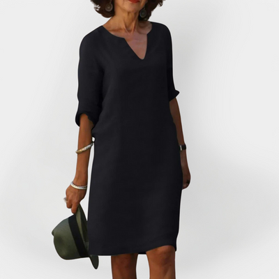 Napi Ruha V Nyakkivágással