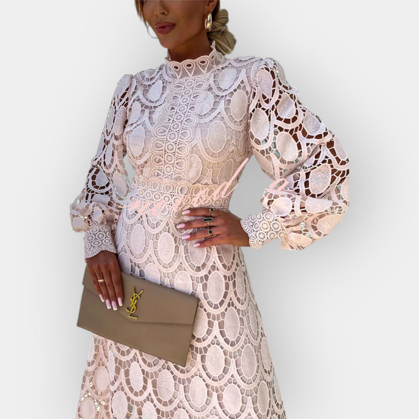 Romantikus Ruha Csipke Részletekkel