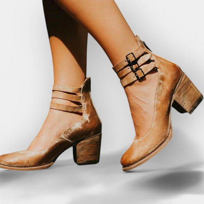 Kényelmes Magas sarkú Szandál