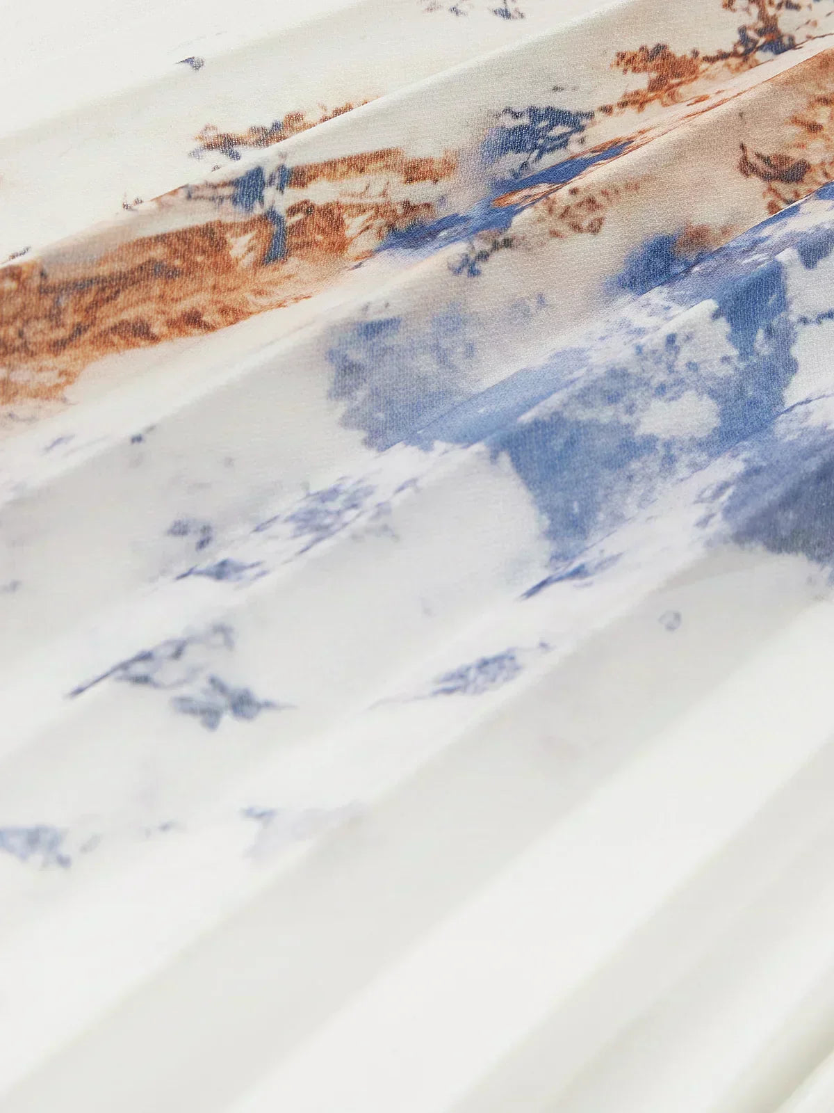 Hosszú Ruha Puffos Ujjakkal és V-nyakkal