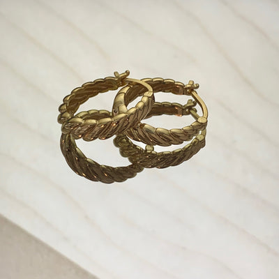 Csavart Stílusú Karika Fülbevalók