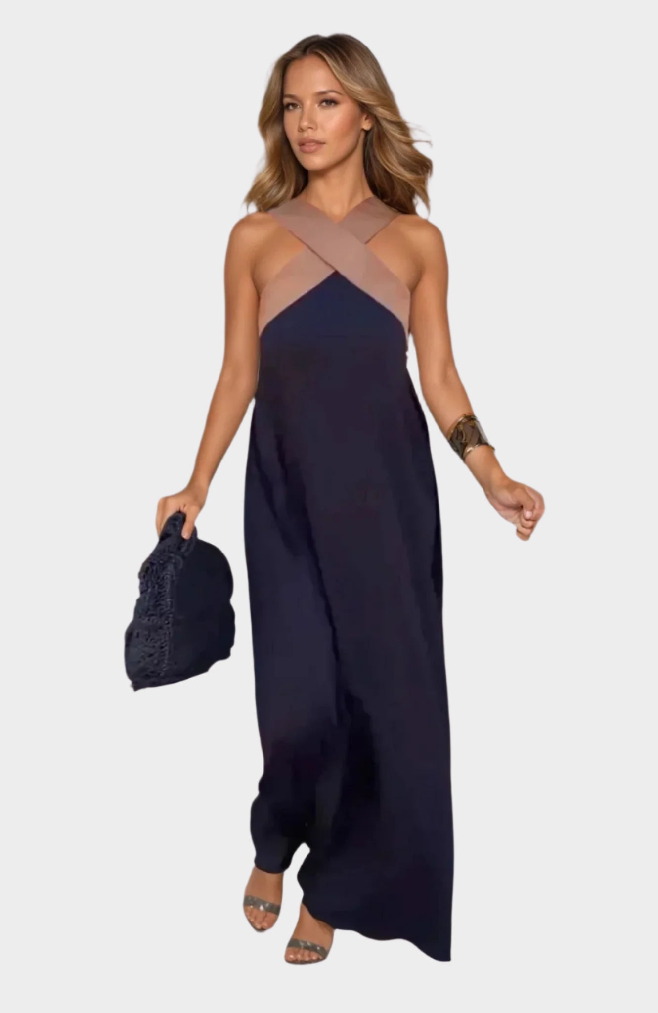 Elegáns Ruha Nyitott Dekoltárral