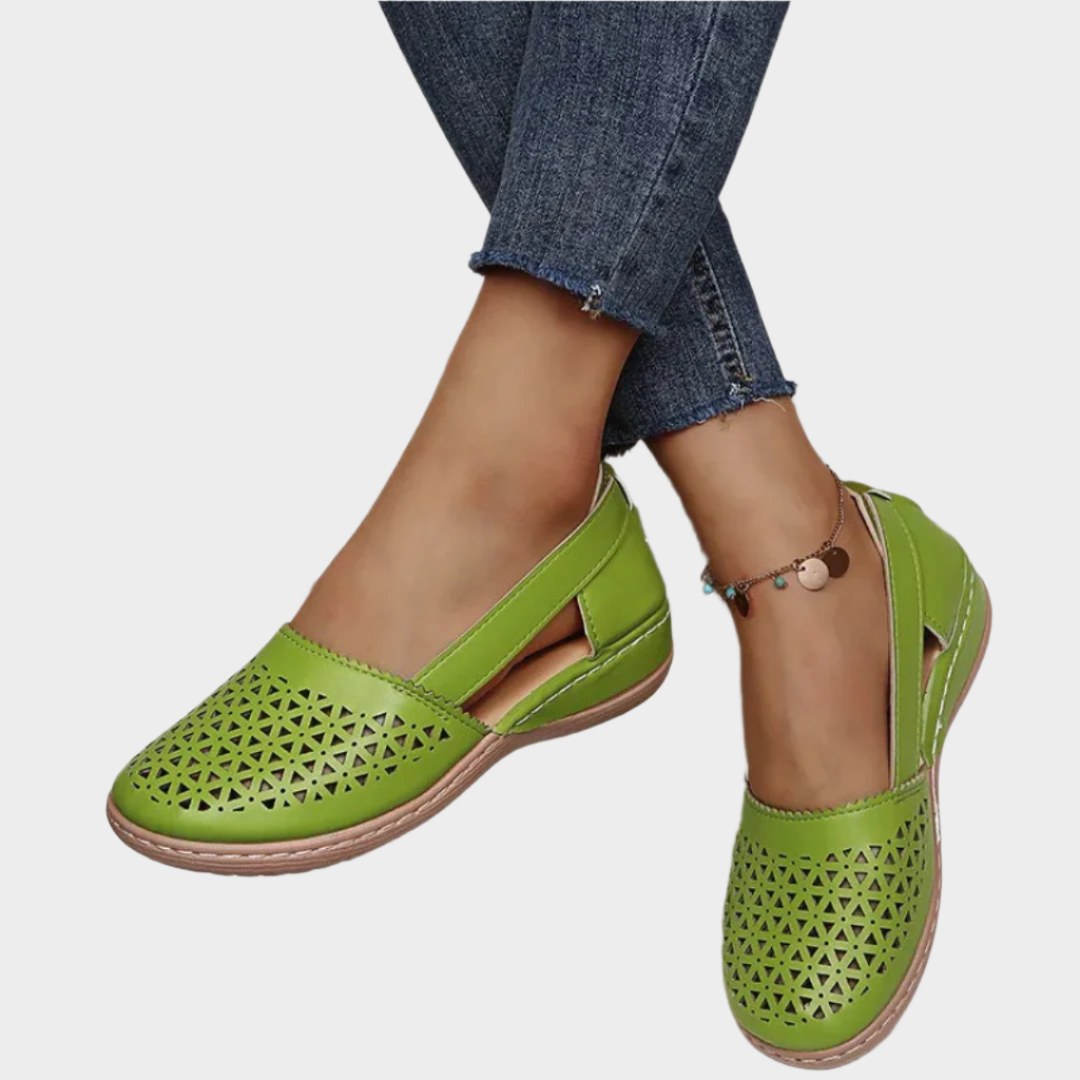 Anatómiai Bőr Balerinák Kivágásokkal és Pánttal