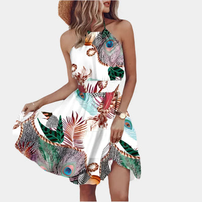 Szexi Mini Ruha Aszimmetrikus Mintával és Hátrészes Kialakítással