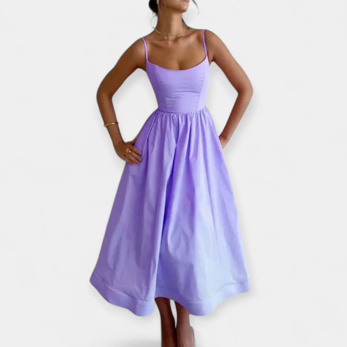 Mini Ruha Kerek Nyakkivágással és Pántokkal