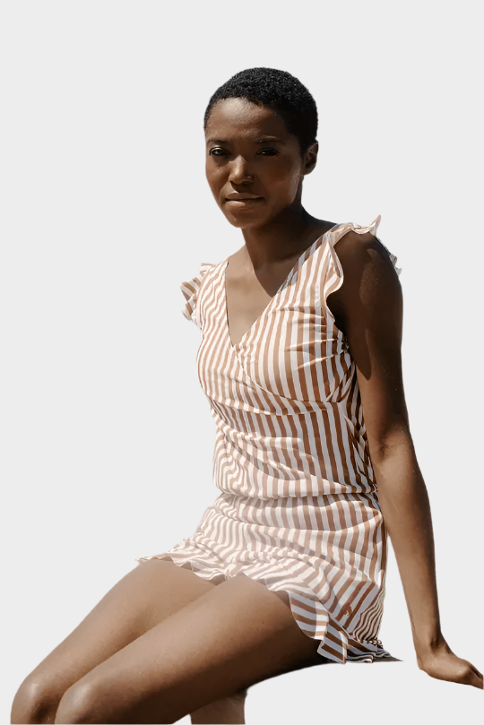 Rövidnadrág fodrokkal és melltartó támogatással