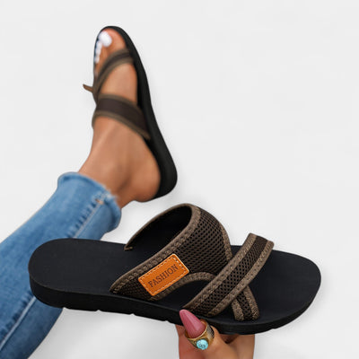 Nyári Szandál Hálós Betéttel