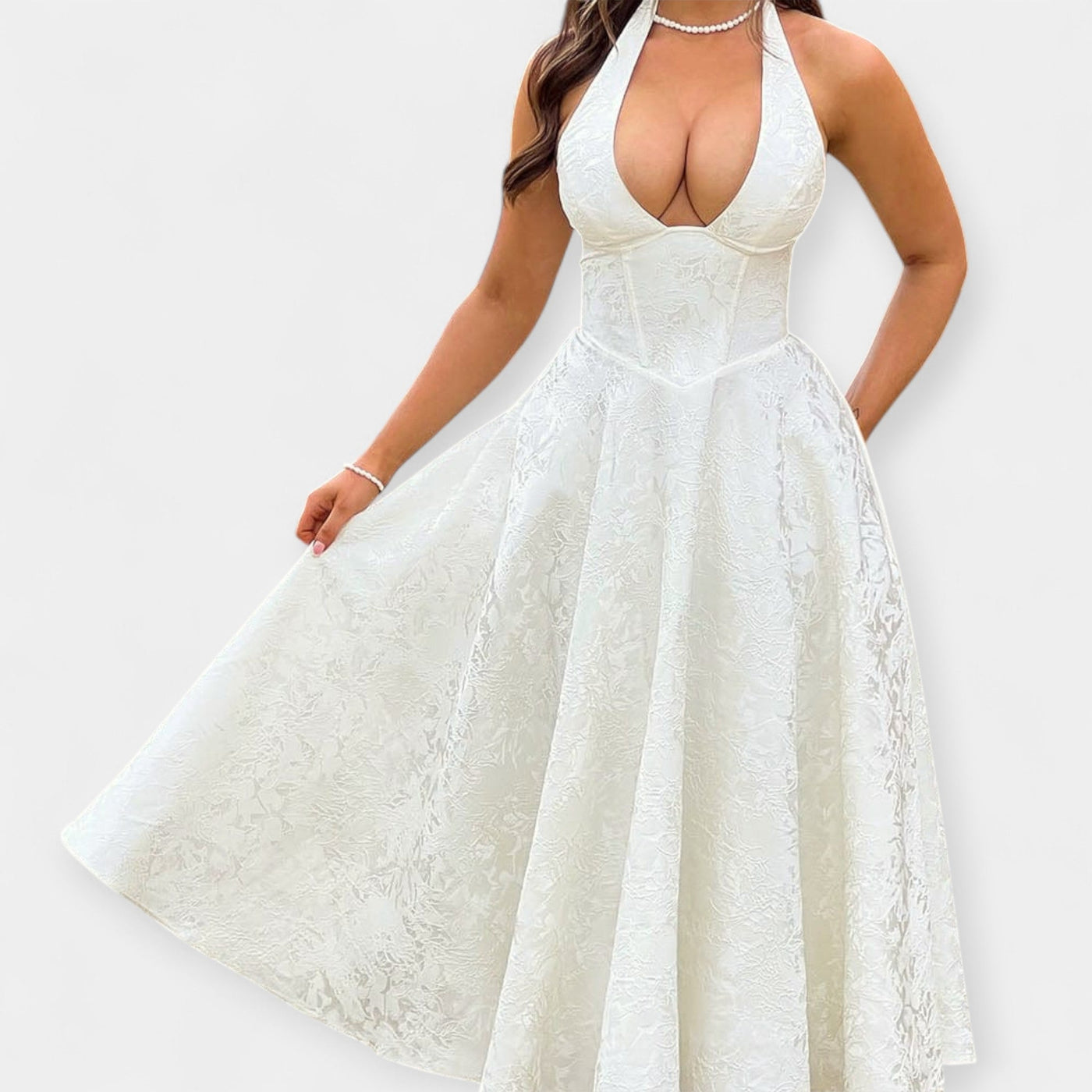 Midi Ruha Nyitott Háttal és Stílusos Fűzővel