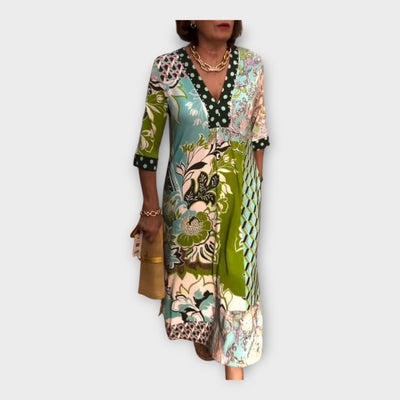 Többszínű Ruha Gombokkal és 3/4-es Ujjakkal