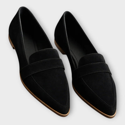 Elegáns Loafer Cipők Modern Vonallal