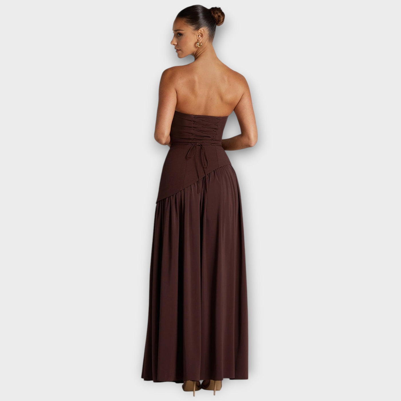 Romantikus, világító, elegáns ruha